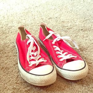 Red converses